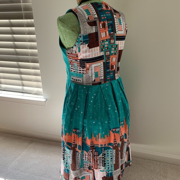 Retro Inspired NYC Print Dress - Picture 2 of 2